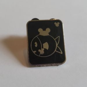 Disney trading pins